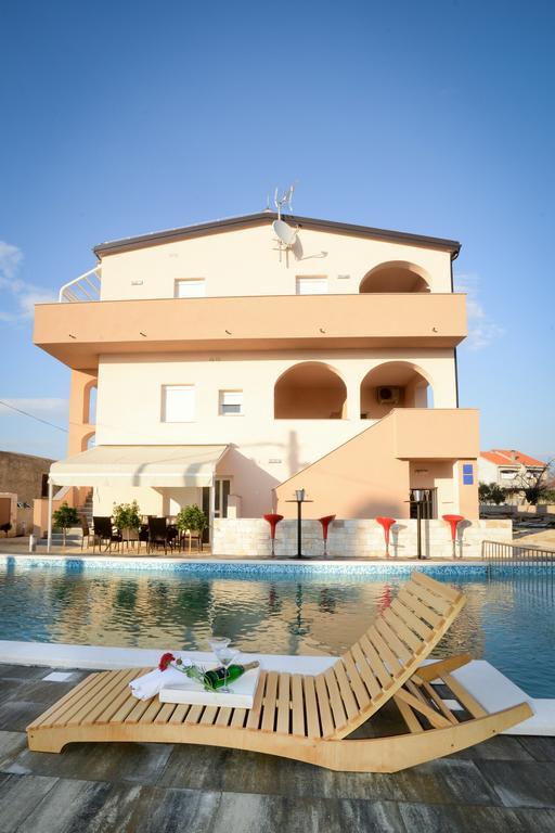 Apartments Julijana Privlaka  Kültér fotó