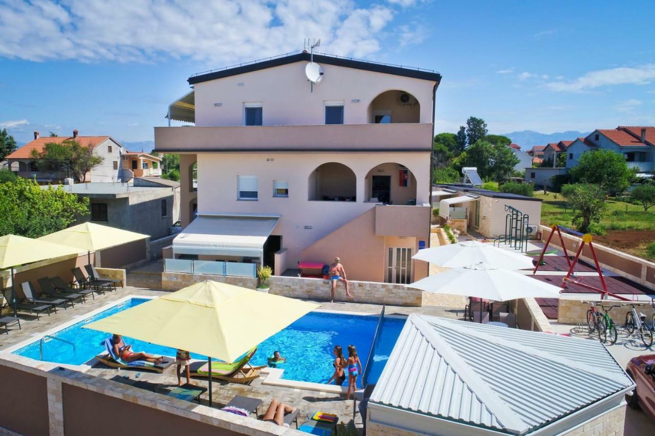 Apartments Julijana Privlaka  Kültér fotó