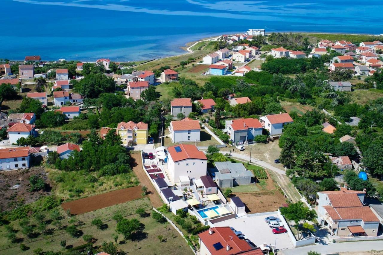 Apartments Julijana Privlaka  Kültér fotó